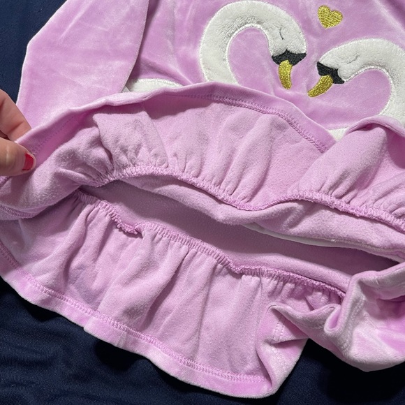 🔴🔴Toddler Girl Pink Bear Hoodie Sweater & Purple/Pink Swan Sweater Set Bundle - Picture 9 of 10